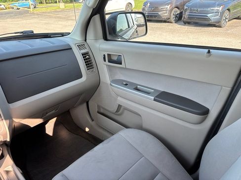 Used 2012 Ford Escape XLT FWD image 26