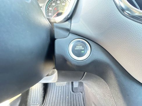 Used 2024 Chevrolet Equinox LS w/ LS Convenience Package image 16