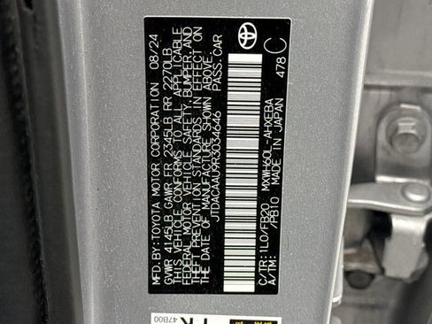 Used 2024 Toyota Prius LE image 20