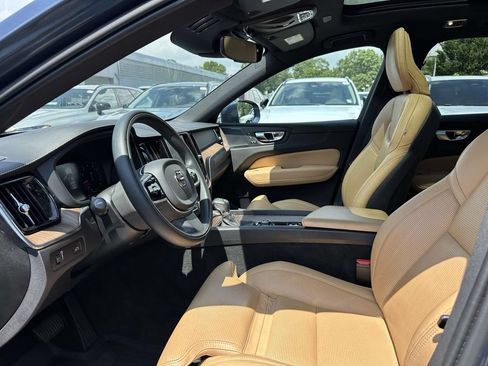Used 2021 Volvo XC60 T5 Inscription w/ Climate Package AWD/4WD image 13