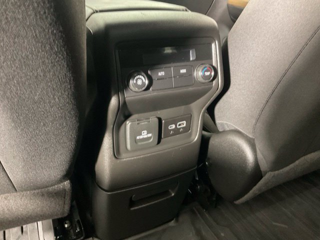 Used 2023 GMC Acadia SLE w/ Driver Convenience Package FWD image 21