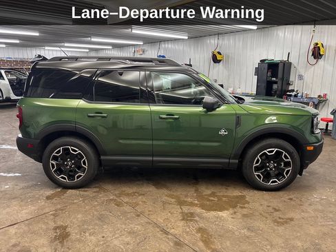 Used 2025 Ford Bronco Sport Outer Banks w/ Outer Banks Tech Package+ AWD/4WD image 8