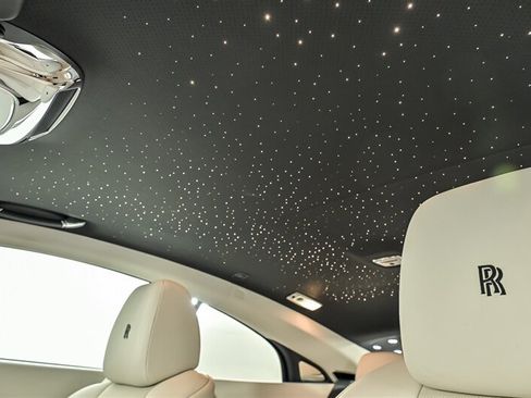 Used 2015 Rolls-Royce Wraith RWD image 20