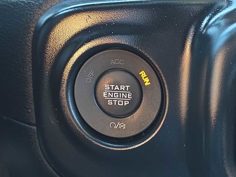 Used 2020 Jeep Wrangler Unlimited Sport S image 24