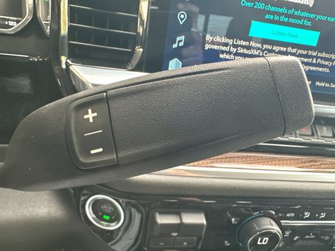 Used 2024 Chevrolet Silverado 2500 LT image 20