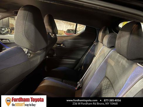 Used 2021 Toyota C-HR XLE image 10