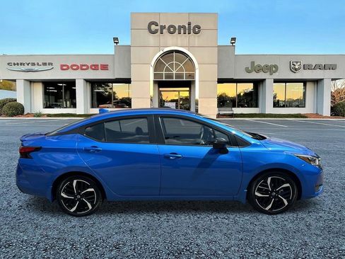 Used 2023 Nissan Versa SR w/ Trunk Package image 2