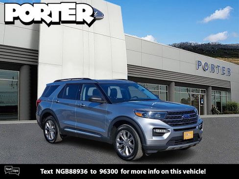 Certified 2022 Ford Explorer XLT w/ Equipment Group 202A image 1