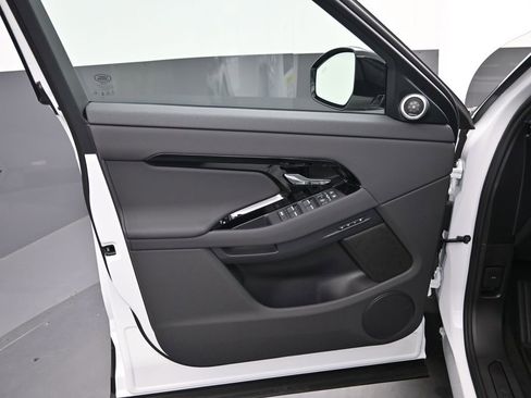 New 2026 Land Rover Range Rover Evoque S AWD/4WD image 18