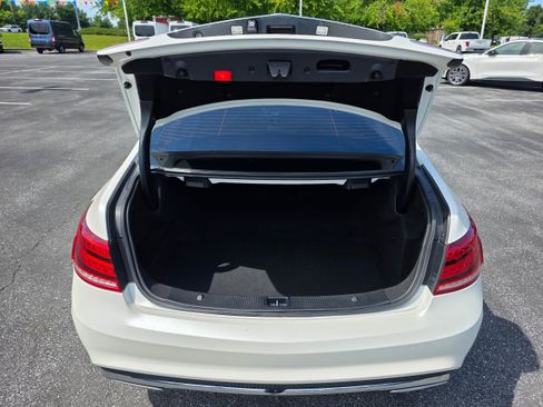 Used 2016 Mercedes-Benz E 400 Coupe image 9