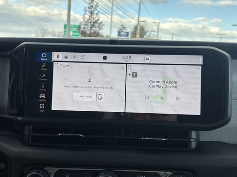 Used 2025 Jeep Wrangler Sport image 28