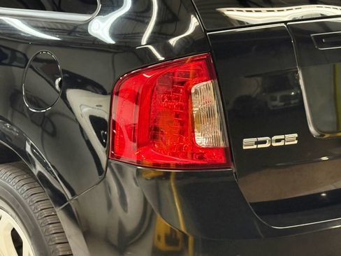Used 2011 Ford Edge SEL w/ 201A Rapid Spec Order Code FWD image 12