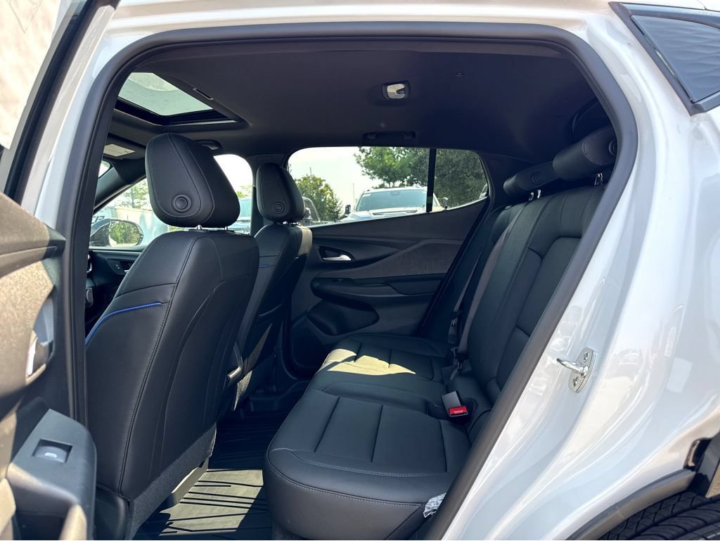 New 2026 Buick Envista Sport Touring w/ Convenience I Package FWD image 7