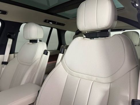 New 2026 Land Rover Range Rover SE image 5