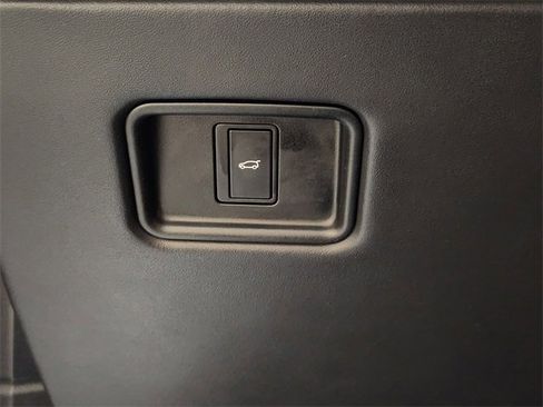 Used 2023 Land Rover Range Rover SE image 21