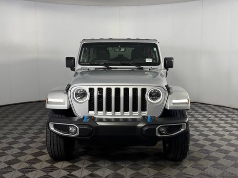 Used 2023 Jeep Wrangler Unlimited Sahara AWD/4WD image 10