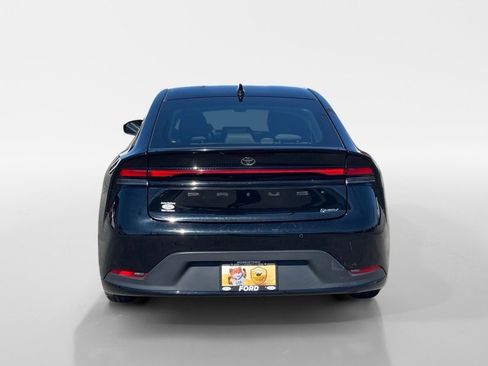 Used 2023 Toyota Prius LE image 5