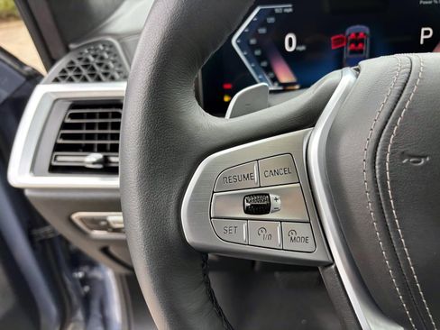 Used 2023 BMW X7 xDrive40i w/ Executive Package image 17