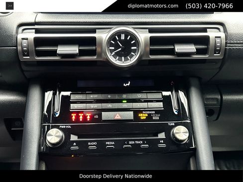 Used 2021 Lexus IS 300 AWD w/ Comfort Package image 34