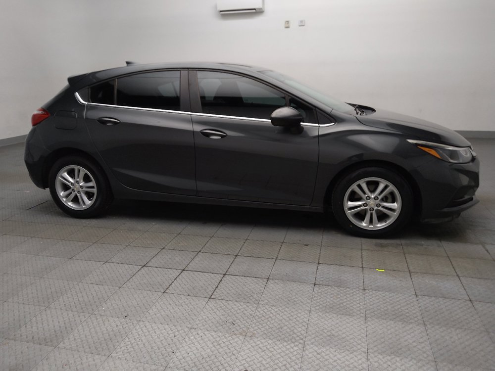 Used 2018 Chevrolet Cruze LT FWD image 11