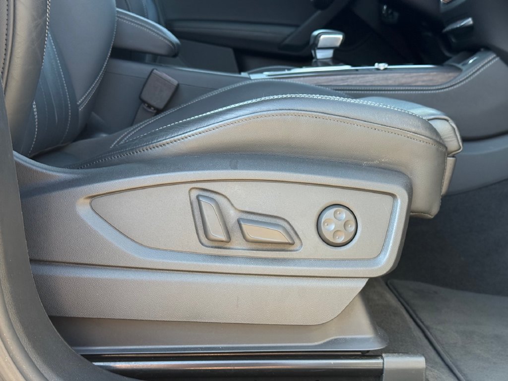 Used 2024 Audi Q5 2.0T Premium Plus AWD/4WD image 25