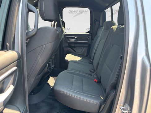 Used 2022 RAM 1500 Big Horn AWD/4WD image 12