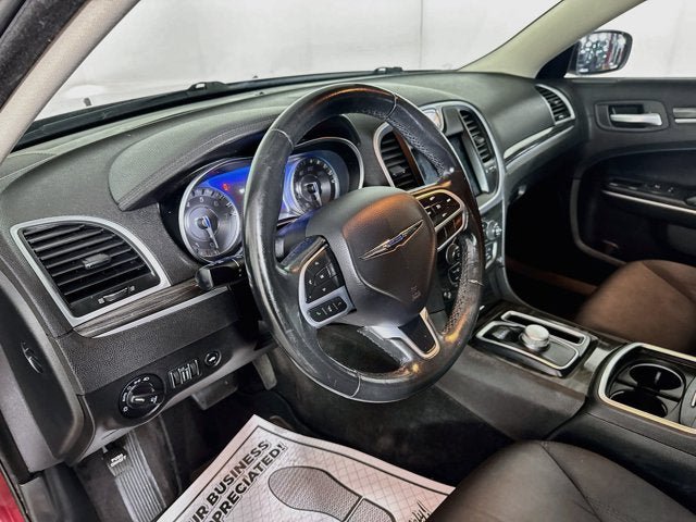 Used 2019 Chrysler 300 Touring w/ Driver Convenience Group AWD/4WD image 9