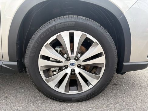 Used 2019 Subaru Ascent Limited AWD/4WD image 15