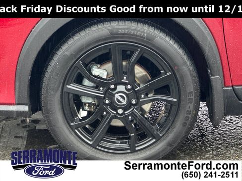 Used 2023 Nissan Kicks SR w/ SR Premium Package image 26