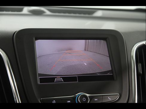 Used 2024 Chevrolet Equinox LT FWD image 13
