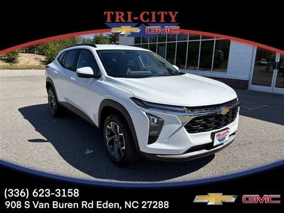 New 2026 Chevrolet Trax LT w/ Driver Confidence Package