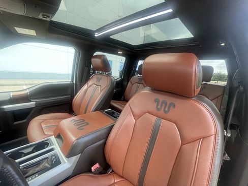 Used 2018 Ford F150 King Ranch w/ Equipment Group 601A Luxury AWD/4WD image 4