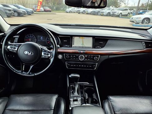 Used 2019 Kia Cadenza Technology image 5