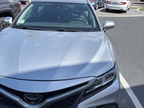 Used 2019 Toyota Camry SE w/ Carpet Mat Package FWD image 7