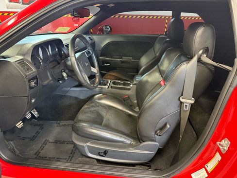 Used 2010 Dodge Challenger SRT8 w/ SRT Option Group II image 29