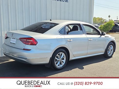 Used 2017 Volkswagen Passat 1.8T S FWD image 7