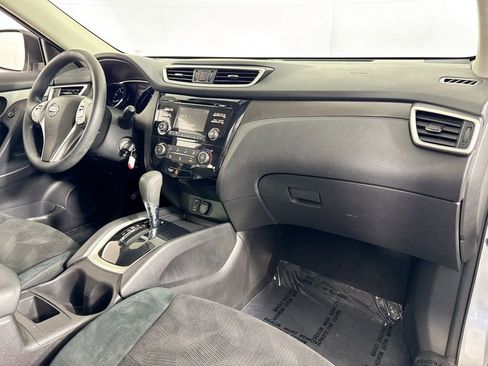 Used 2016 Nissan Rogue S w/ S Family Package AWD/4WD image 30