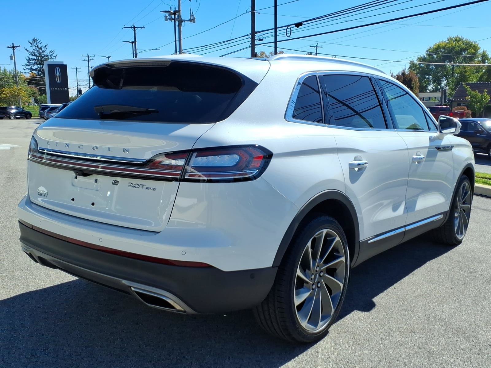 Certified 2020 Lincoln Nautilus Reserve w/ Equipment Group 201A AWD/4WD image 3