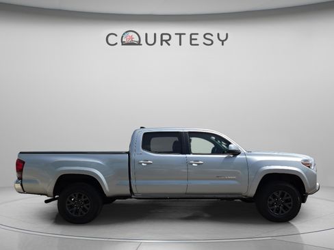 Used 2023 Toyota Tacoma SR5 image 6