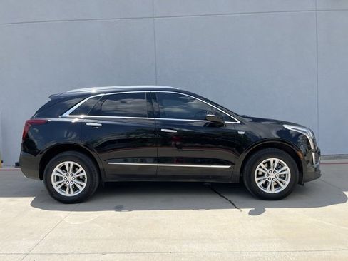 Certified 2023 Cadillac XT5 Luxury w/ LPO, Floor Liner Package image 4
