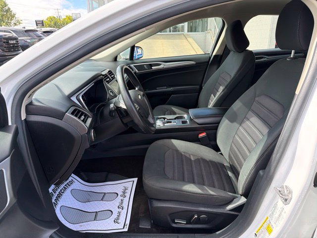 Used 2020 Ford Fusion SE AWD/4WD image 13