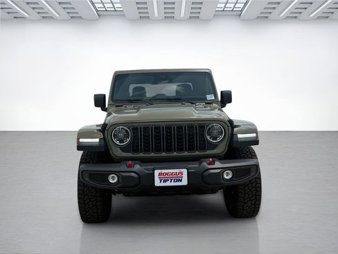 New 2026 Jeep Gladiator Rubicon w/ Steel Power Dome Hood Package AWD/4WD image 7