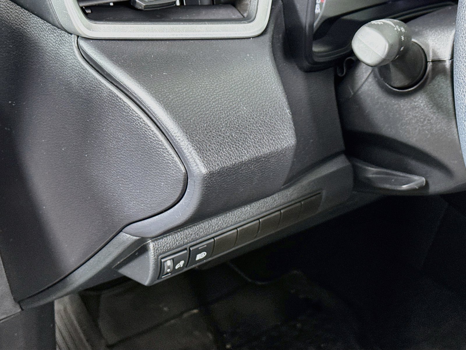 Certified 2024 Toyota Corolla LE FWD image 8