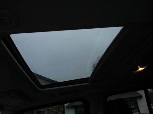 Used 2008 HUMMER H3 image 11