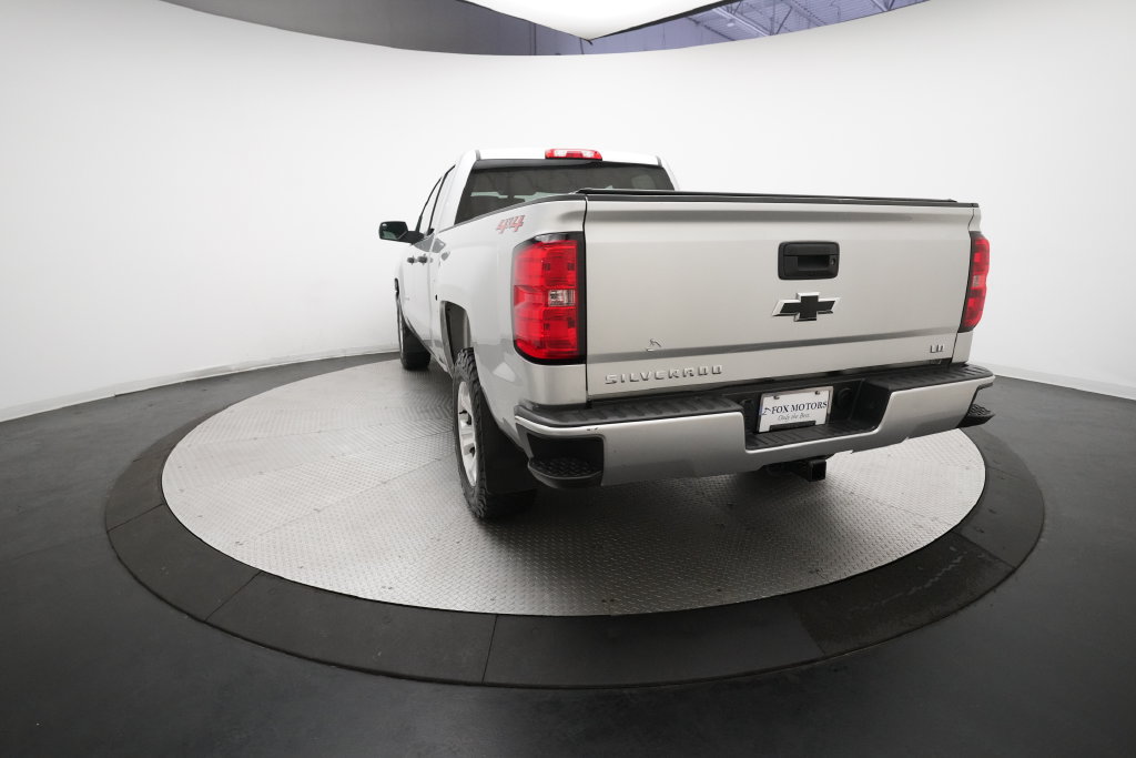 Used 2019 Chevrolet Silverado 1500 Custom w/ Custom Convenience Package AWD/4WD image 29