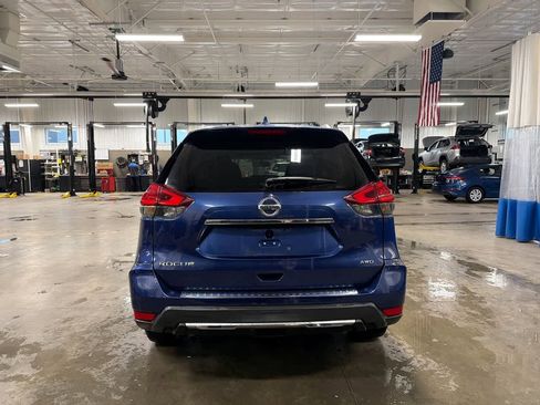 Used 2017 Nissan Rogue S w/ S Appearance Package image 12