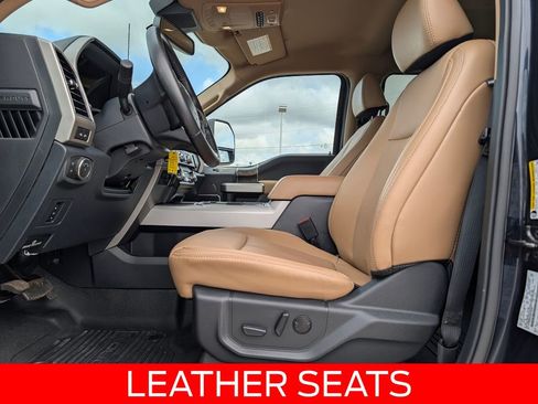 Certified 2022 Ford F250 Lariat w/ Lariat Value Package AWD/4WD image 11