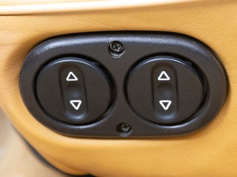 Used 1987 Porsche 911 Carrera image 7