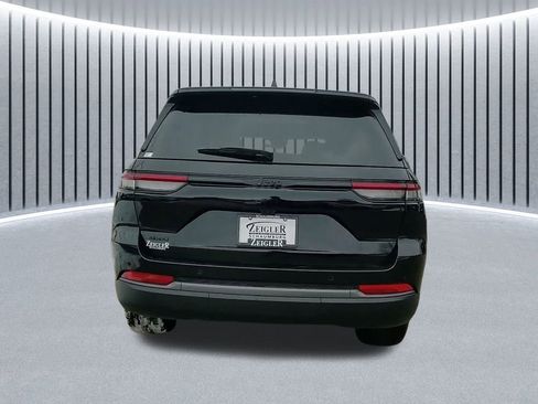 New 2026 Jeep Grand Cherokee Limited w/ Limited Altitude Package image 11