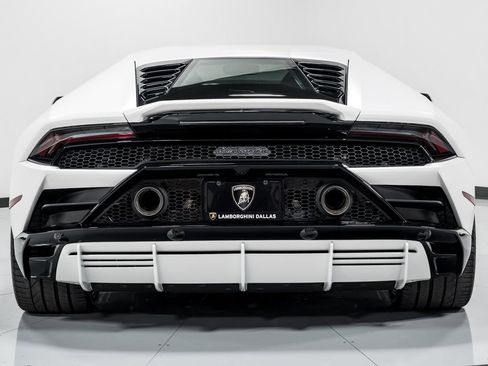Used 2022 Lamborghini Huracan EVO AWD/4WD image 4
